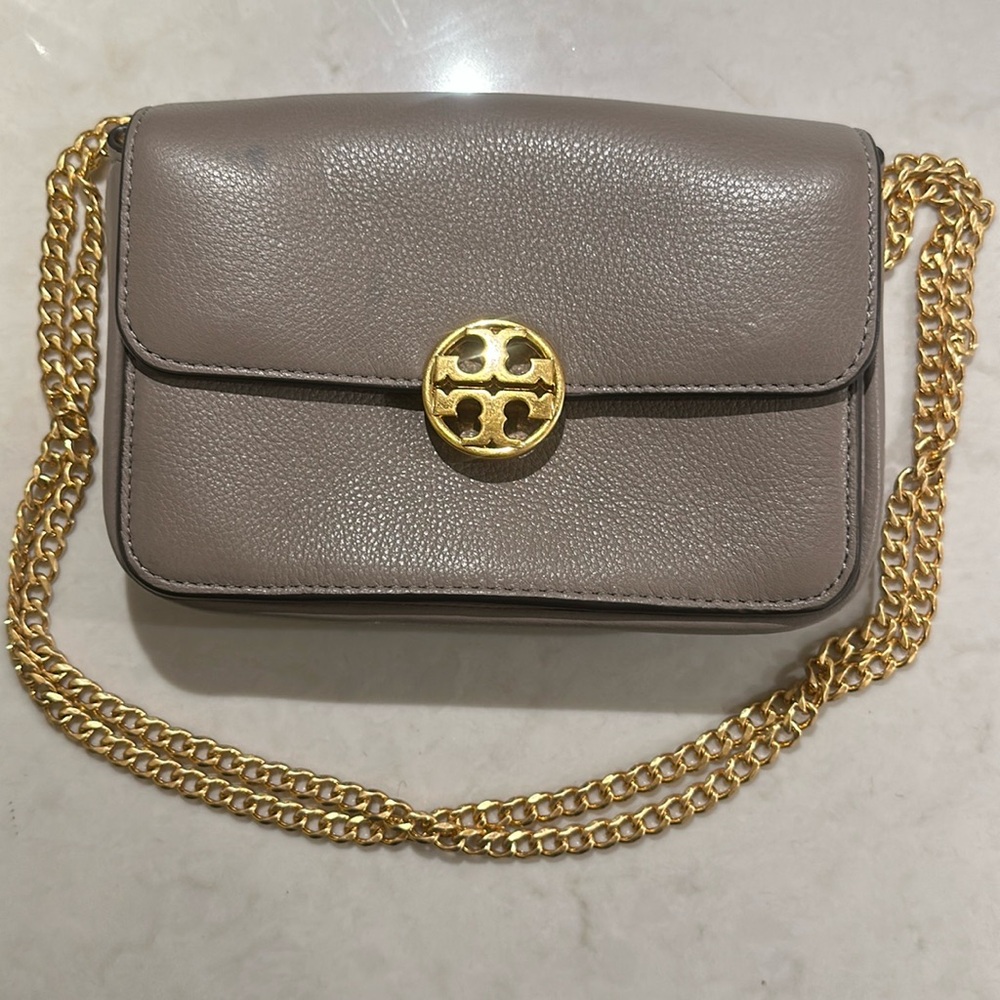 Tory Burch Purse w/adjustable chain strap